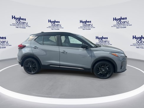 Used 2023 Nissan Kicks SR w/ SR Premium Package image 12