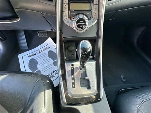 Used 2013 Hyundai Elantra Limited w/ Technology Pkg image 11