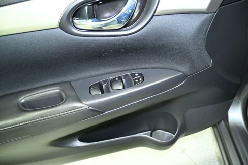 Used 2016 Nissan Sentra S image 26