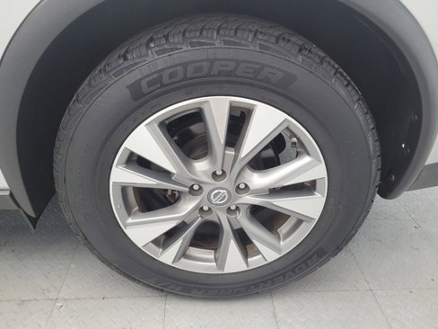 Used 2018 Nissan Murano SV image 31