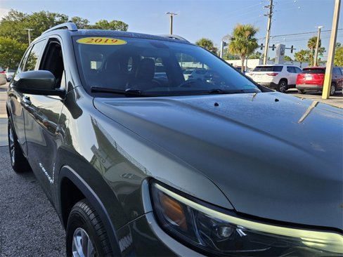 Used 2019 Jeep Cherokee Latitude Plus w/ Cold Weather Group image 21