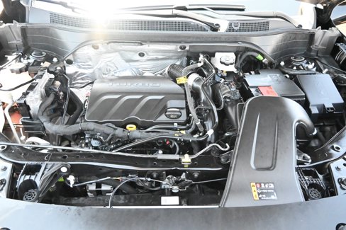 Used 2025 Chevrolet Trax LS w/ LS Convenience Package image 23