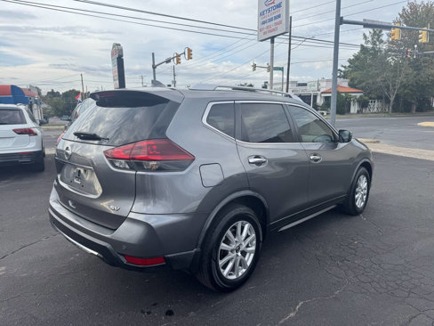 Used 2019 Nissan Rogue SV image 5