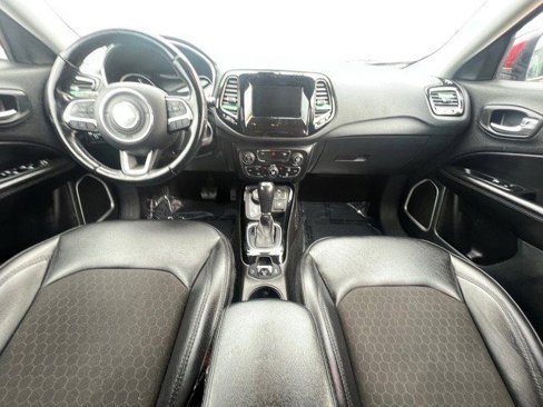 Used 2021 Jeep Compass Latitude image 23