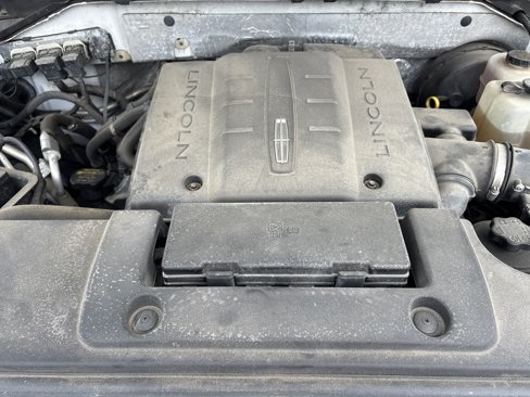Used 2009 Lincoln Navigator 4WD image 35