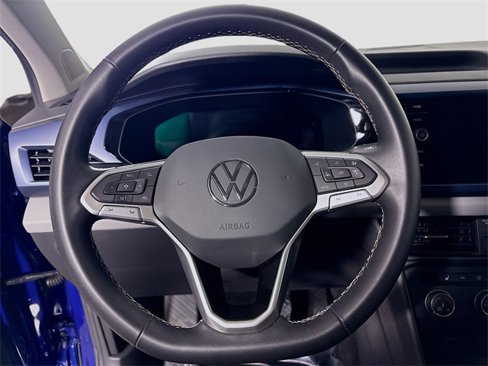 Used 2022 Volkswagen Taos SE image 11