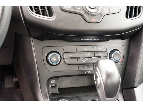 Used 2016 Ford Focus SE image 24