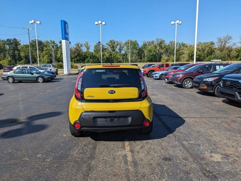 Used 2014 Kia Soul + image 4