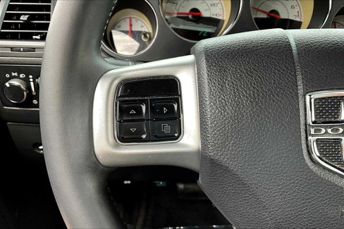 Used 2014 Dodge Challenger SXT image 23