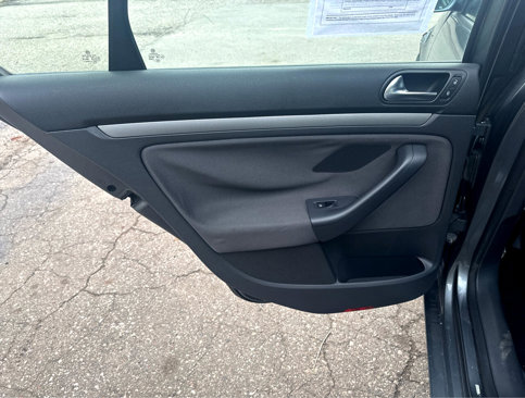Used 2009 Volkswagen Jetta S image 34