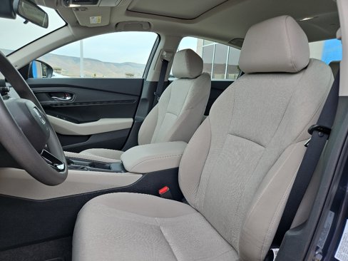 Used 2024 Honda Accord EX image 11