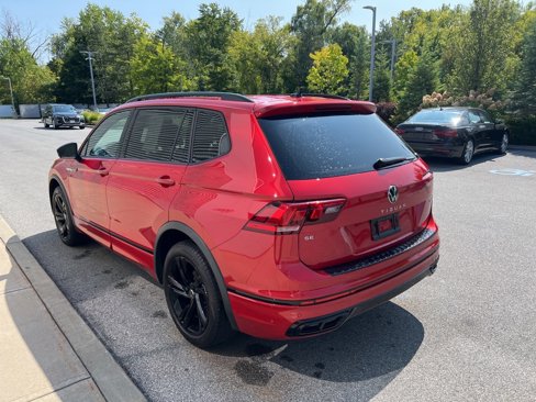 Used 2024 Volkswagen Tiguan SE R-Line image 35
