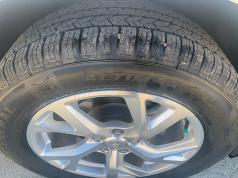 Used 2021 Chevrolet Equinox Premier image 9