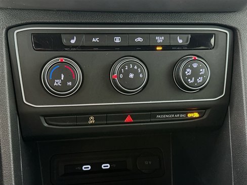 Used 2022 Volkswagen Atlas SE image 14