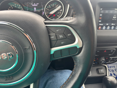 Used 2019 Jeep Compass Latitude image 18