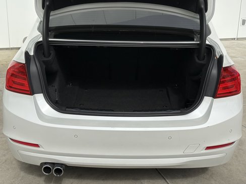 Used 2015 BMW 328i Sedan image 9