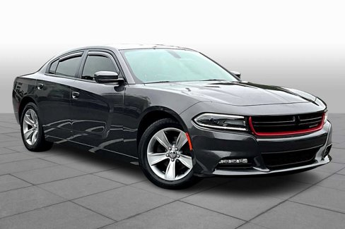 Used 2018 Dodge Charger SXT Plus image 2