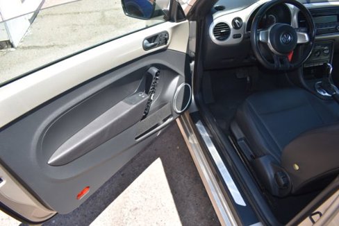 Used 2013 Volkswagen Beetle 2.5 image 16