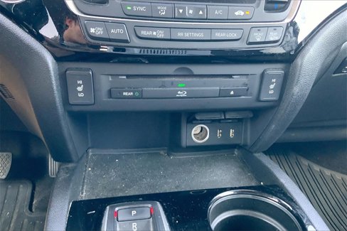 Used 2017 Honda Pilot Touring image 36