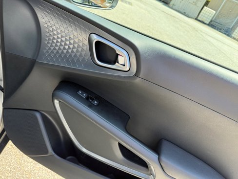Used 2025 Kia Soul EX image 35