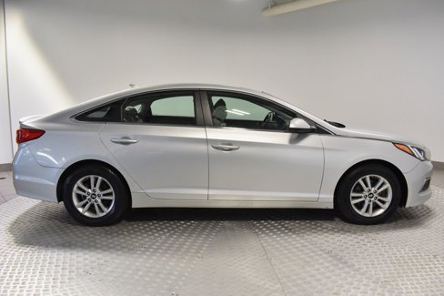 Used 2017 Hyundai Sonata SE w/ Cargo Package image 6