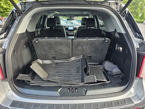 Used 2021 Ford Explorer Limited w/ Equipment Group 301A image 11
