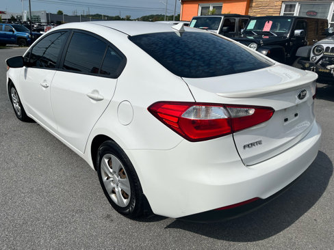 Used 2016 Kia Forte LX image 7