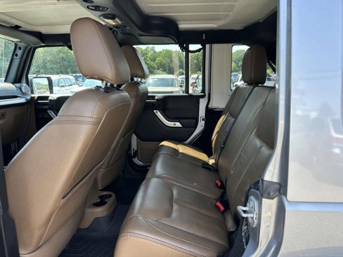 Used 2015 Jeep Wrangler Unlimited Sahara w/ Dual Top Group image 10