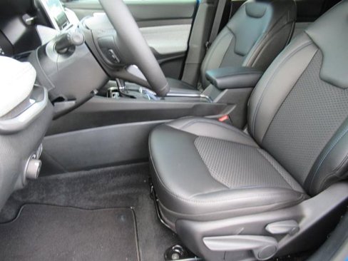 New 2025 Jeep Compass Latitude w/ Mopar Graphics Package image 16