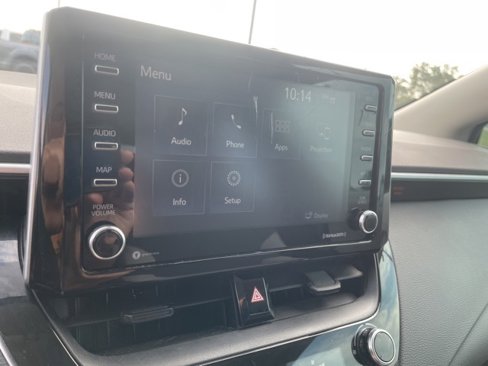 Used 2021 Toyota Corolla LE image 31