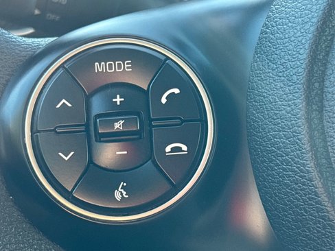 Used 2022 Kia Soul LX image 30