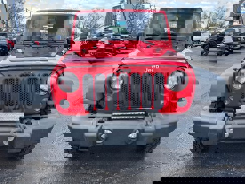 Used 2015 Jeep Wrangler Sport image 2