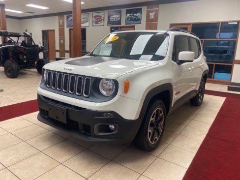 Used 2015 Jeep Renegade Latitude w/ Popular Equipment Group image 1