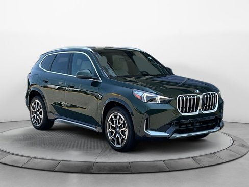 New 2025 BMW X1 xDrive28i w/ Technology Package image 1