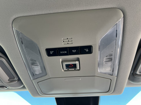 Used 2024 Toyota RAV4 XLE image 27