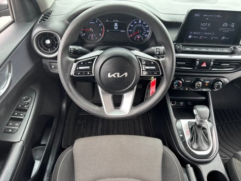 Used 2022 Kia Forte LXS w/ LXS Technology Package image 16