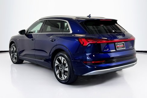 Used 2023 Audi e-tron Premium Plus w/ Premium Plus Package image 7