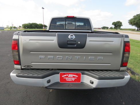 Used 2004 Nissan Frontier XE w/ (VTP) Value Truck Pkg image 8