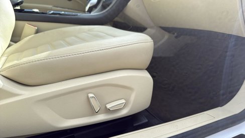 Used 2016 Ford Fusion Energi SE image 24