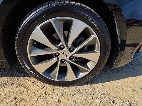 Used 2019 Kia Optima S image 12