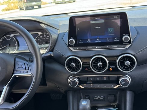 Used 2024 Nissan Sentra SV image 19