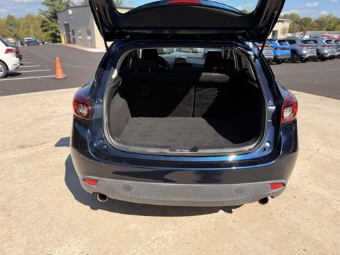 Used 2016 MAZDA MAZDA3 i Touring w/ Popular Equipment Package image 12