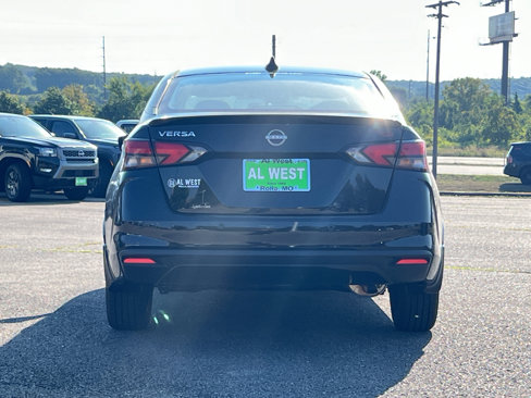 New 2025 Nissan Versa SR w/ Trunk Package image 7