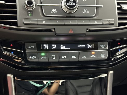 Used 2017 Honda Accord Sport Special Edition image 20