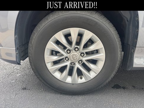 Used 2019 Lexus GX 460 Premium w/ Premium Package image 6