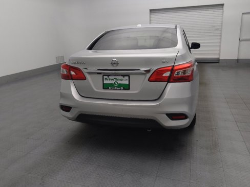 Used 2019 Nissan Sentra SV image 7