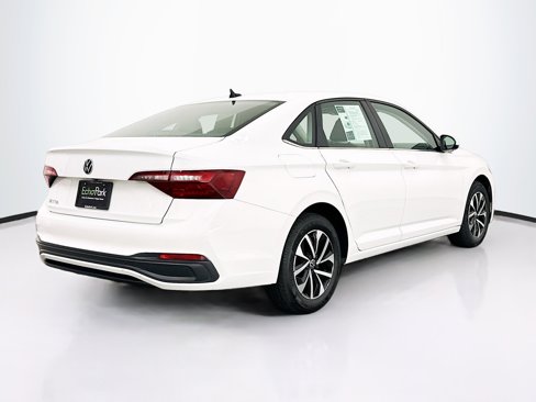Used 2024 Volkswagen Jetta S image 9