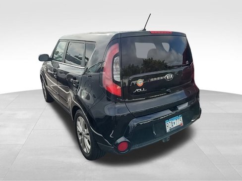 Used 2016 Kia Soul + image 3