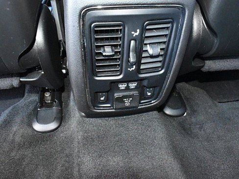 Used 2014 Jeep Grand Cherokee Limited image 22