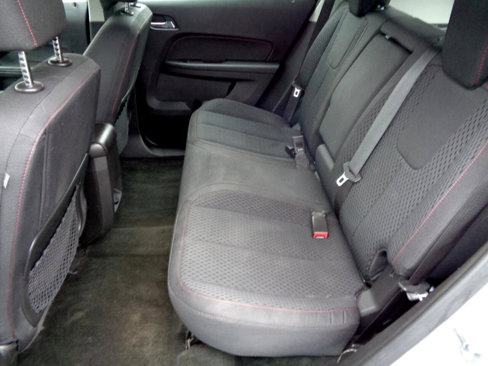 Used 2015 Chevrolet Equinox L image 11